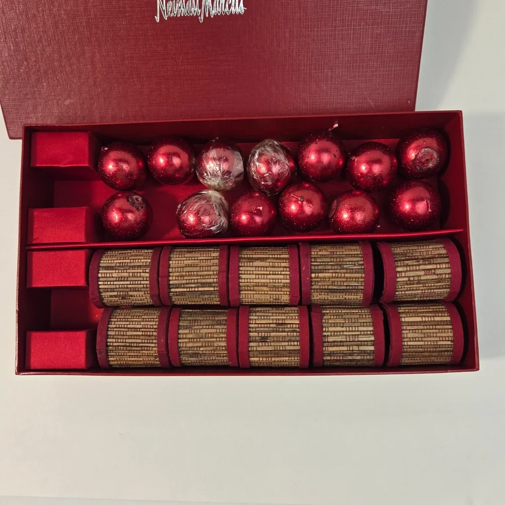Neiman Marcus 2002 Christmas Set 8 Bamboo Napkin Rings & 12 Red Ball Candles Box
